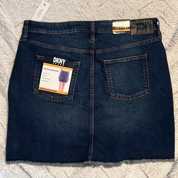 NWT DKNY Denim Skirt Size 12 - Picture 3 of 5